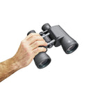 Binocular de visión diurna marca Bushnell, Magnificación de 10x, Rango de alcance de 900 metros, hecho de metal y caucho