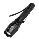 Linterna LED Recargable de 19 cm, Rango de alcance 150 metros e intensidad de 250 lúmenes